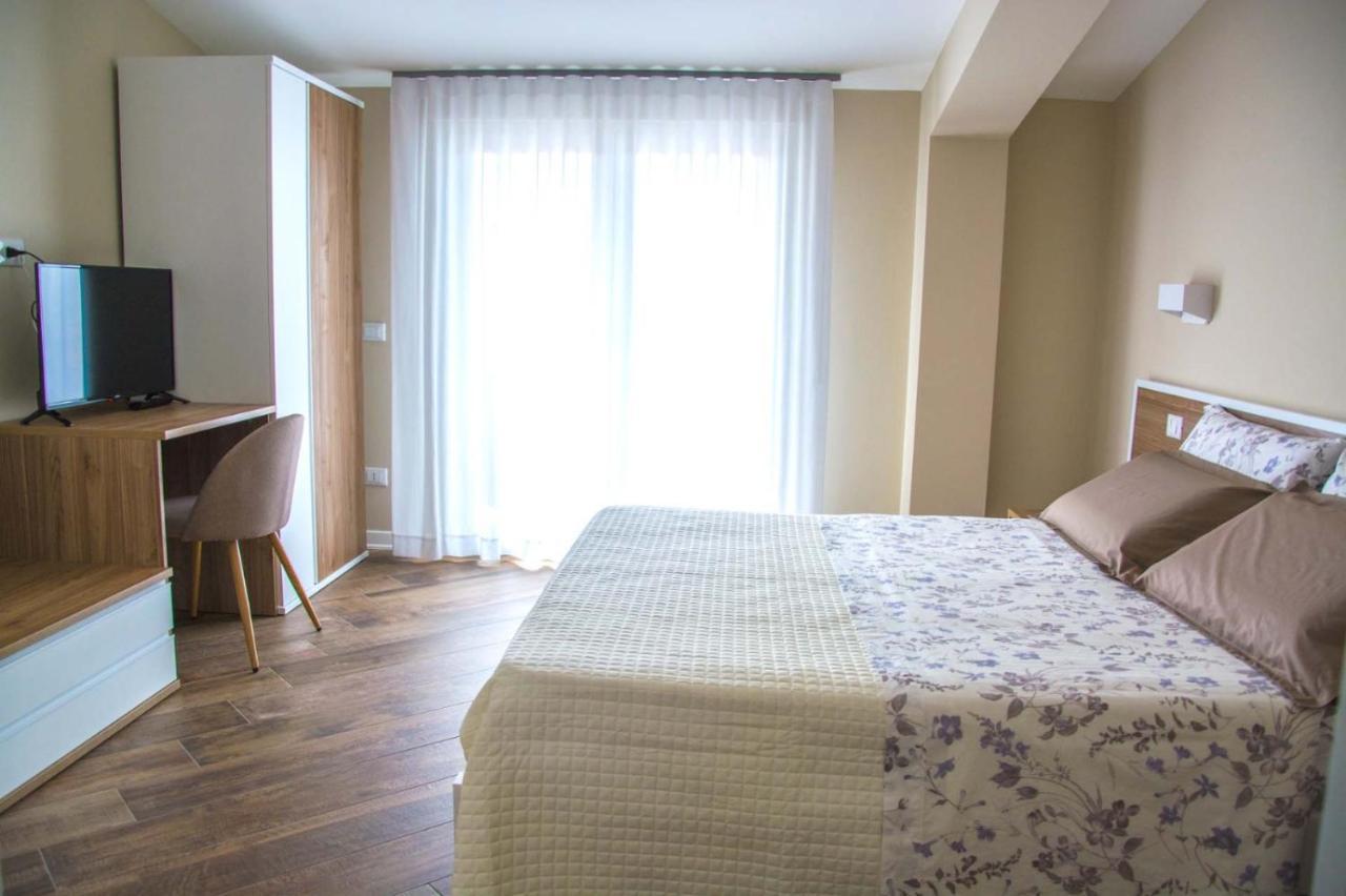 B&B Martina Mirabella Eclano Екстер'єр фото